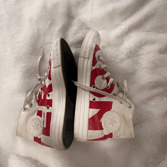 size 8 converse - Picture 2 of 4